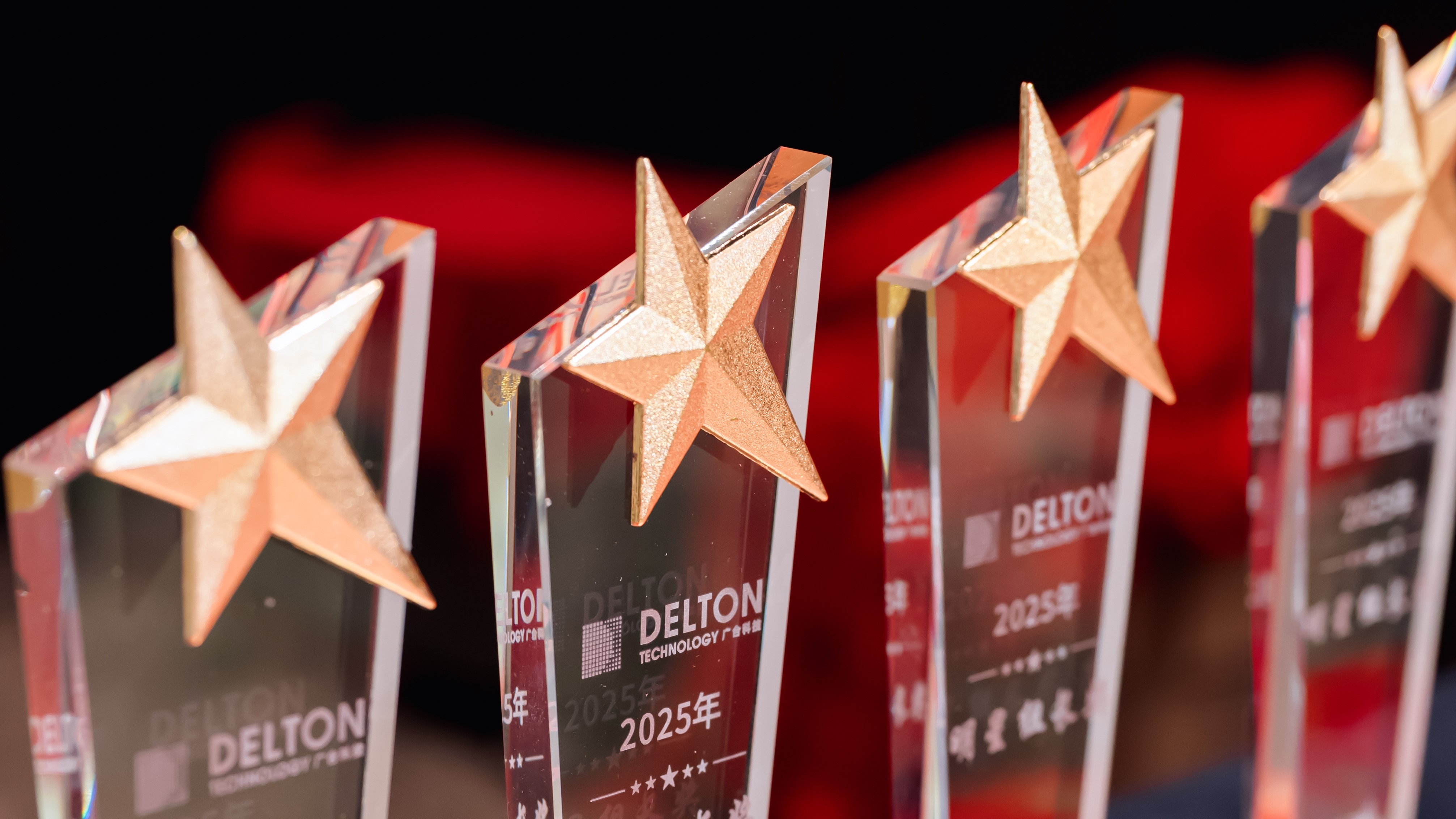 黄石云顶集团游戏app官网人 今夜乐翻天